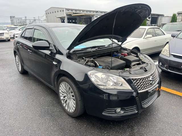 Suzuki, Kizashi Bonnet Fr 12/09 01/17