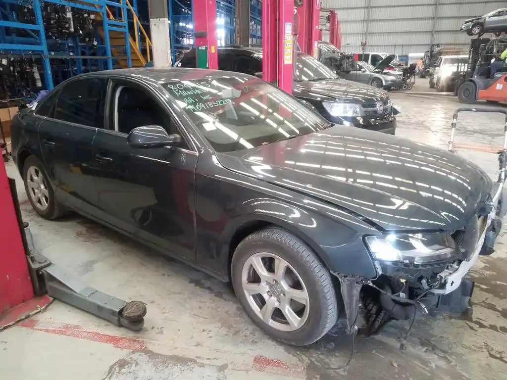 Audi, A4 Courtesy Light Front, W/ Sunroof Controls Type, Cream, B8 8K, 04/08-06/12 J57843
