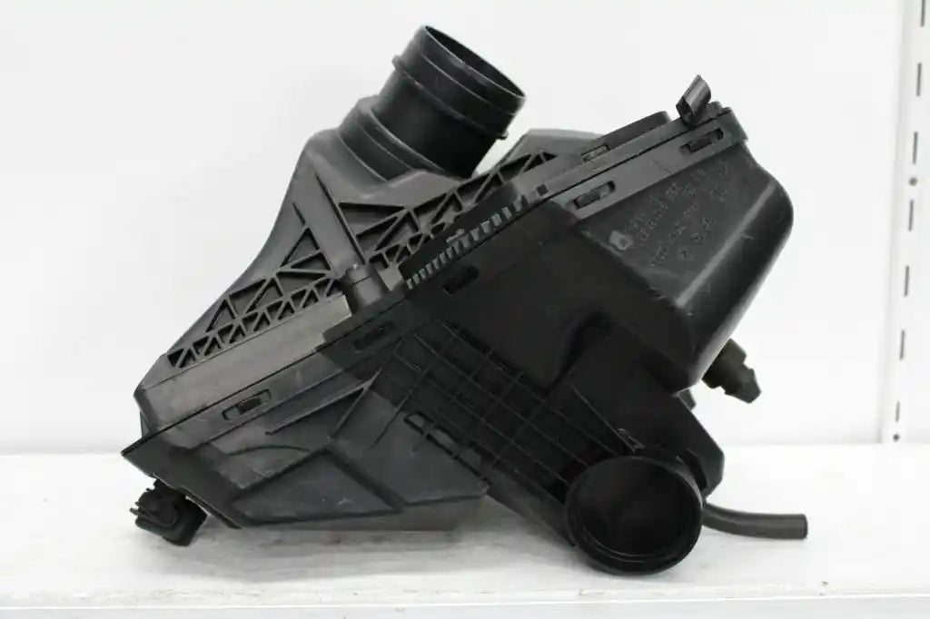 Audi, A4 Air Cleaner/Box Air Cleaner, B8 8K, 1.8/2.0, Petrol, 02/08-01/16 J12570