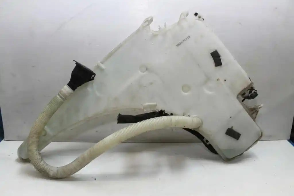 BMW, 1 Series Washer Bottle E87, Hatch, Non H/Lamp Washer Type, 10/04-09/11 J3400