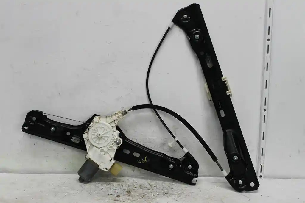 BMW, 3 Series Left Front Window Reg/Motor E90 Sedan 03/05 01/12
