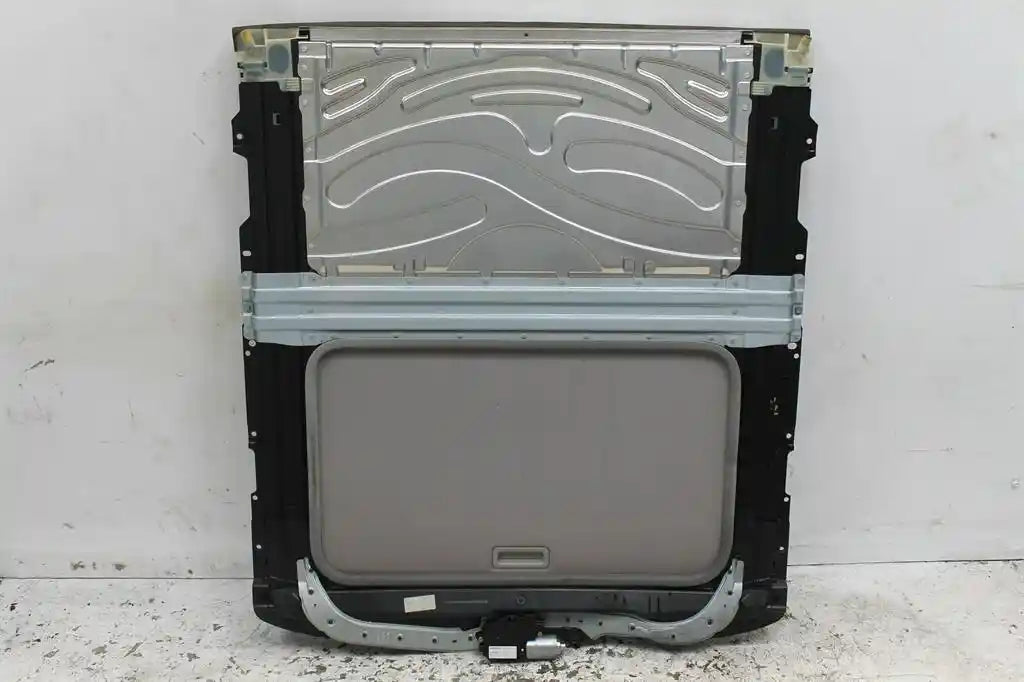 BMW, 3 Series Roof Glass/Sunroof/T E90 Sedan 03/05 01/12