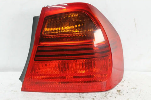 BMW, 3 Series Right Taillight E90 Sedan Non Led Type 03/05 10/08