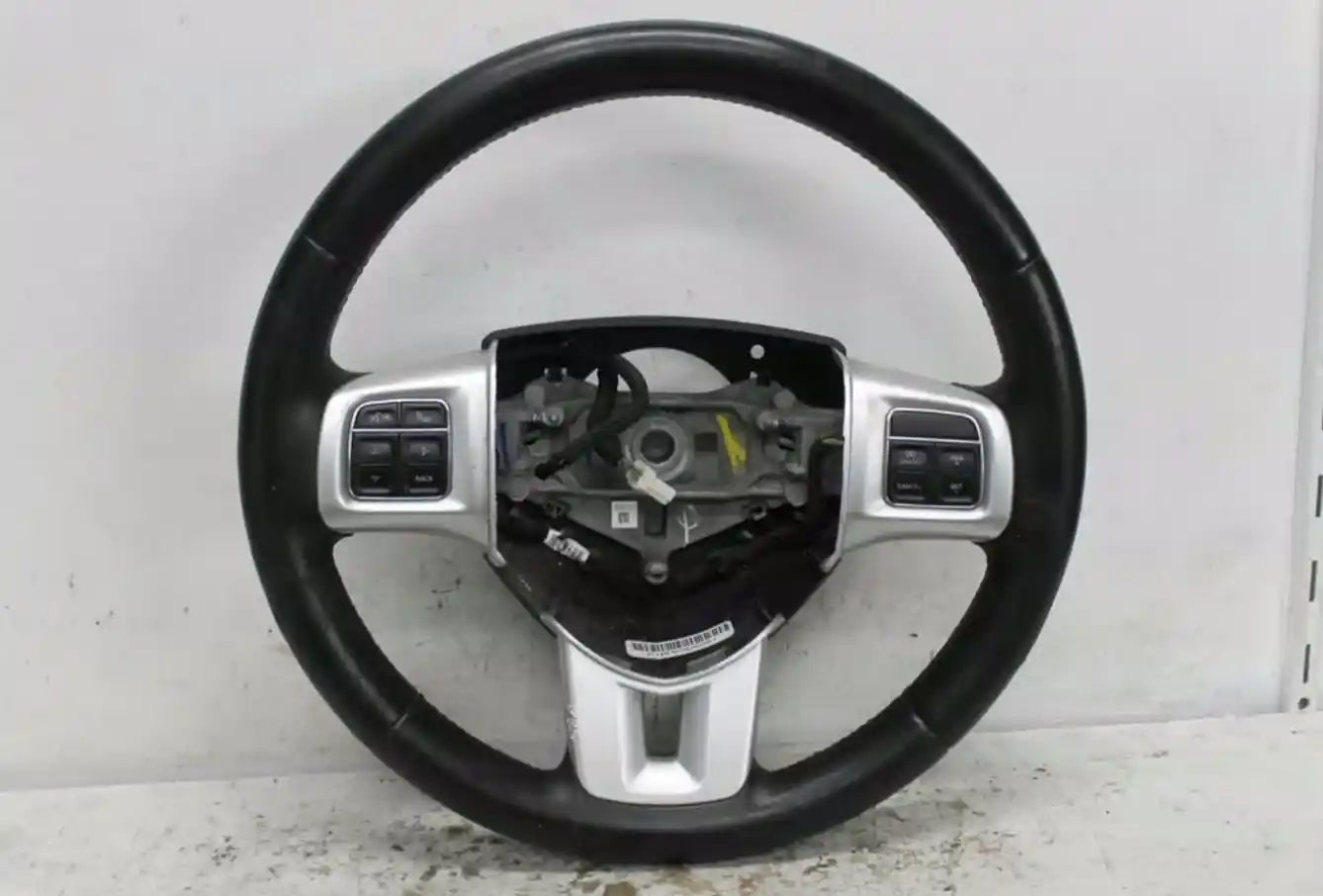 Dodge, Journey Steering Wheel Leather Jc 3 Spoke W/ Audio Control W/ Cruise Control Type 07/11 12/16