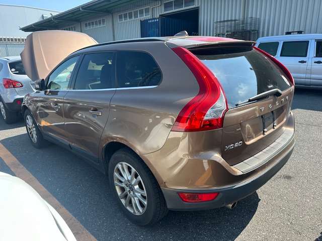 Volvo, XC60 Right Front Door Dz 02/09 04/17
