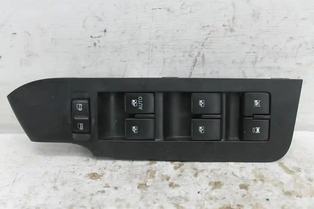 Holden, Captiva Power Window Switch Rh Front (Master Switch) Captiva 7 (Vin Kl3C...) Cg 01/11 12/13