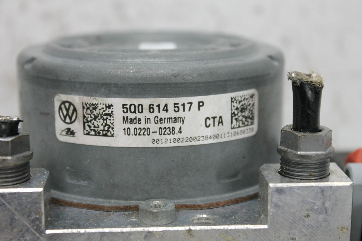 Volkswagen, Golf Abs Pump/Modulator Gen 7 On Motor P/N 5Q0614517P 12/12 08/20