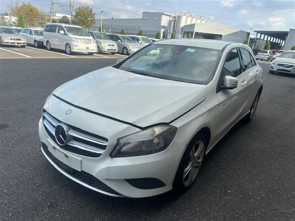 Mercedes, A Class Bonnet W176 09/12 03/18