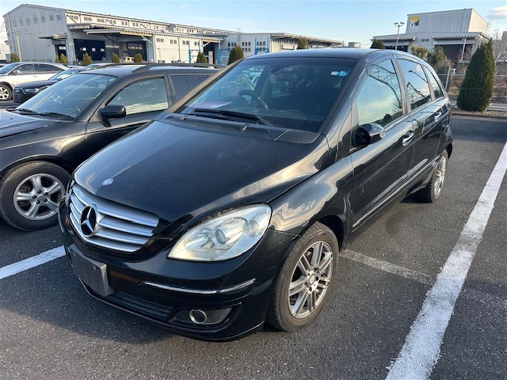Mercedes, B Class, Front Bumper W245, Non Park Sensors Type, 11/05-08/08
