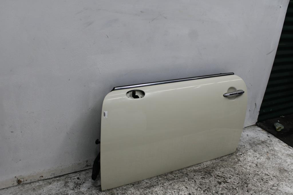 MINI, Cooper Left Front Door R55/R56/R57 Wagon/3Dr Hatch/Cabrio, 03/07 05/14
