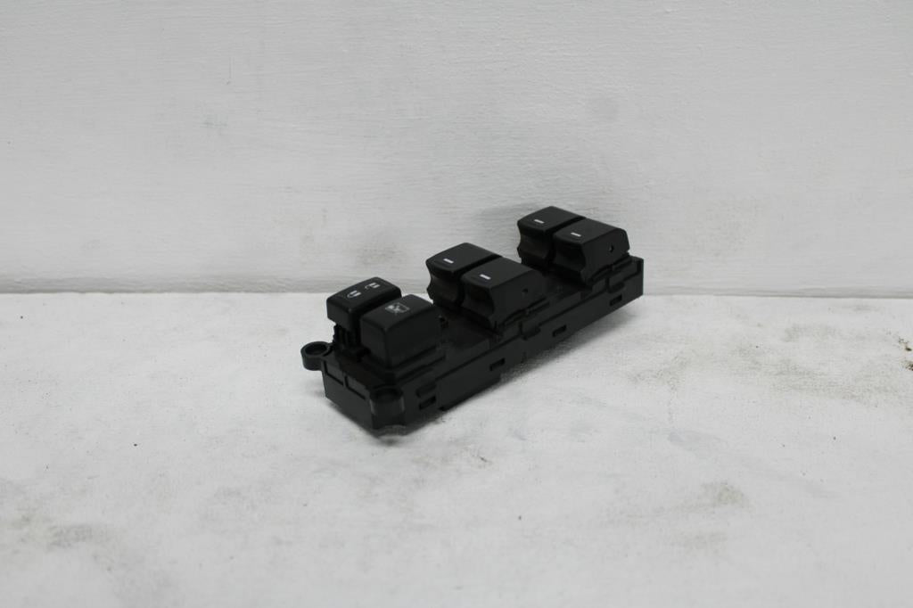 Suzuki, Kizashi Power Window Switch Rh Front (Master Switch) Fr, 12/09 01/17