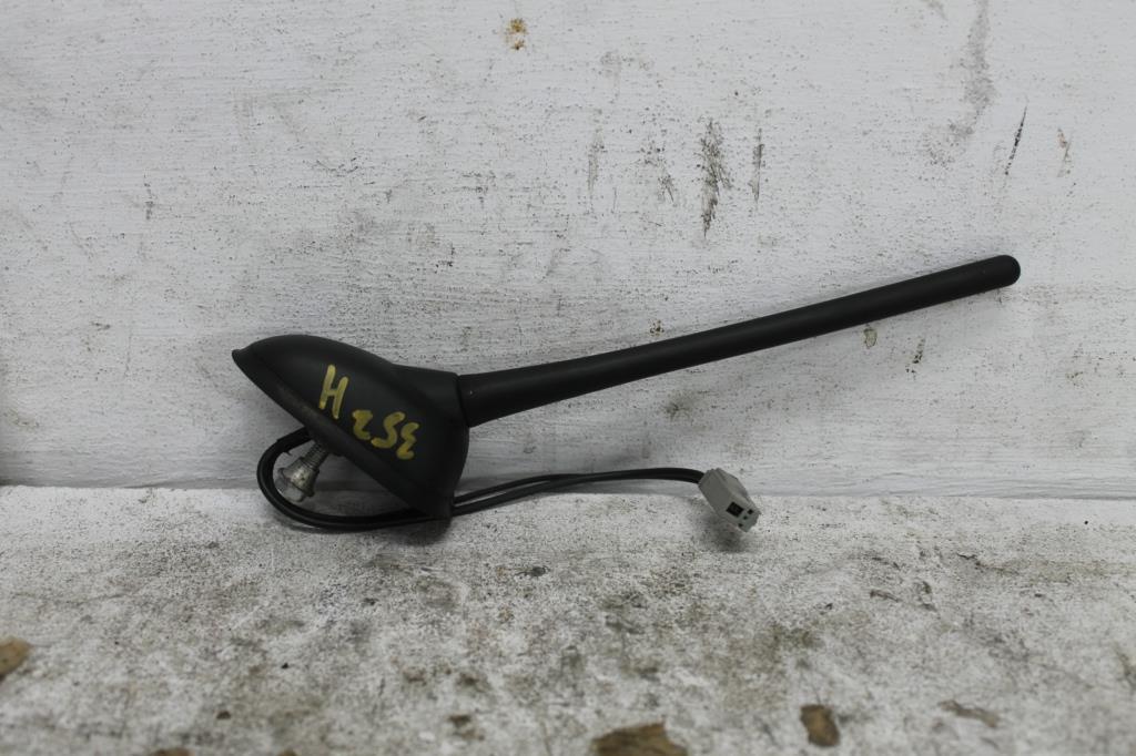 Suzuki, SX4 Antenna, 01/07 01/14