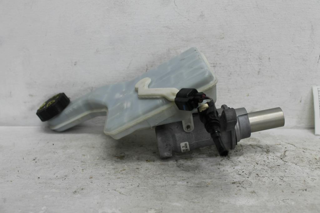 Ford, Focus Master Cylinder Lz 07/15 11/18