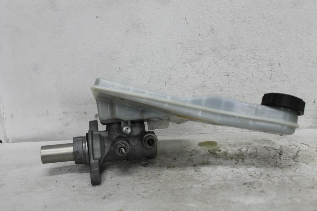 Ford, Focus Master Cylinder Lz 07/15 11/18