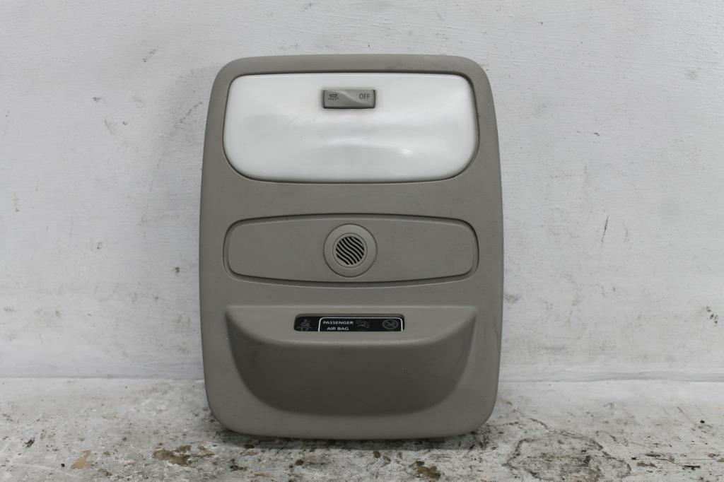 Renault, Clio Courtesy Light X98 09/13 10/19