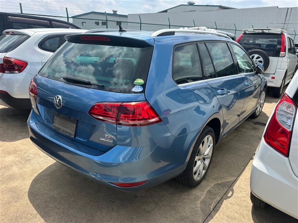 Volkswagen, Golf Front Bumper Gen 7, Highline, W/ Park/Steer Assist & H/Lamp Washer Type, 11/12-03/17