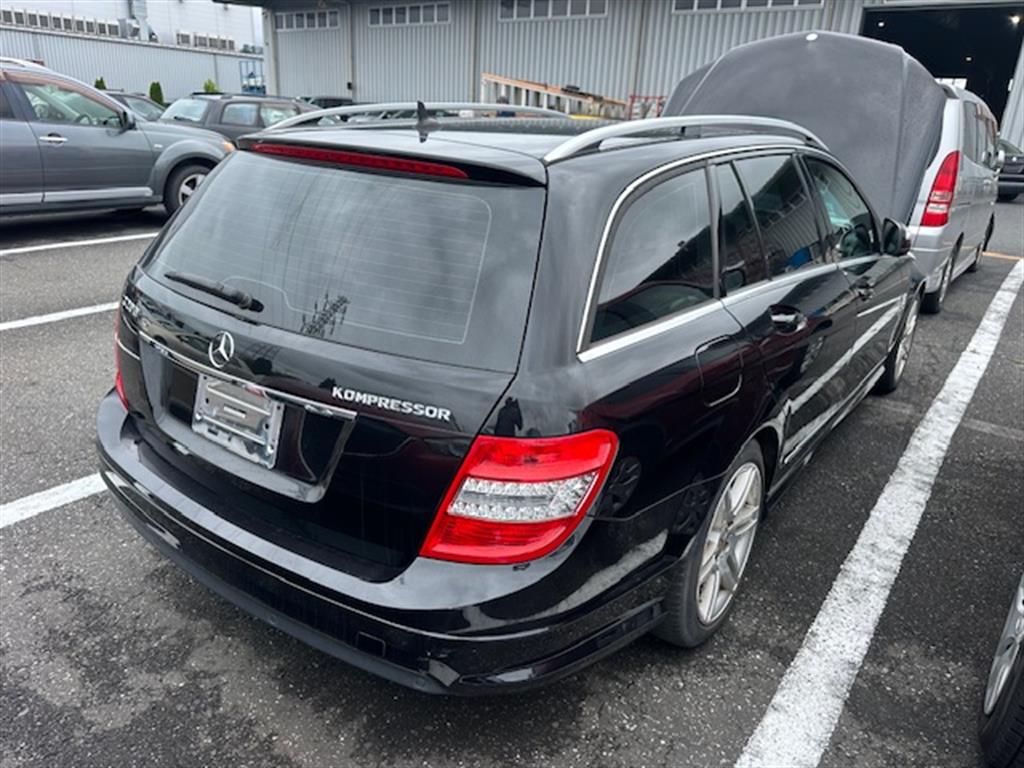 Mercedes, C Class Right Taillight S204, Wagon, Classic/Elegance/Avantgarde/Sports, Led Type, 05/08-02/11