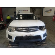 Mitsubishi, Triton, Transfer Case Manual T/M, 2.5, 4D56, 2 Switch Type (On Top), Mn, 08/09-03/15