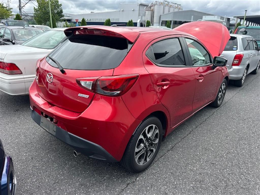 Mazda, 2 Bonnet Dj/Dl, 09/14-