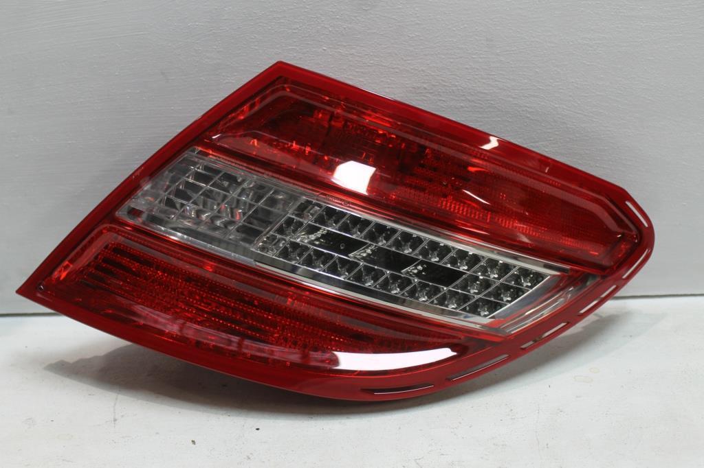 Mercedes, C Class Right Taillight W204, Sedan, Avantgarde/Sports, Led Type, 07/07-02/11