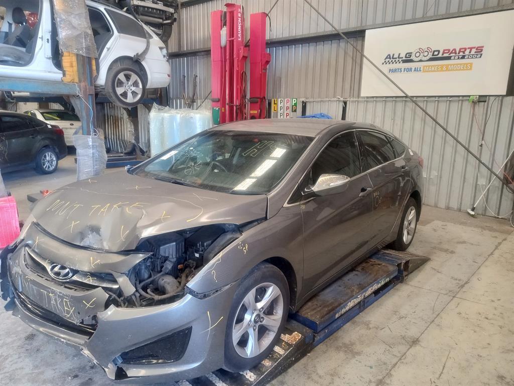 Hyundai, I40 Left Guard Liner Front, Vf, 09/11-02/15