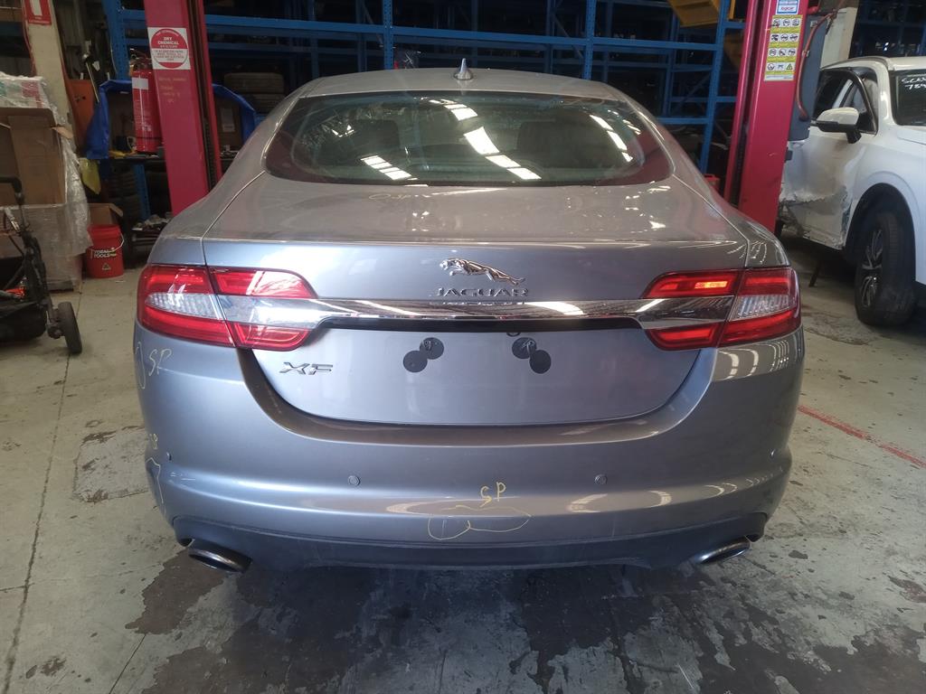 Jaguar, Xf Overflow Bottle X250 06/08 05/15