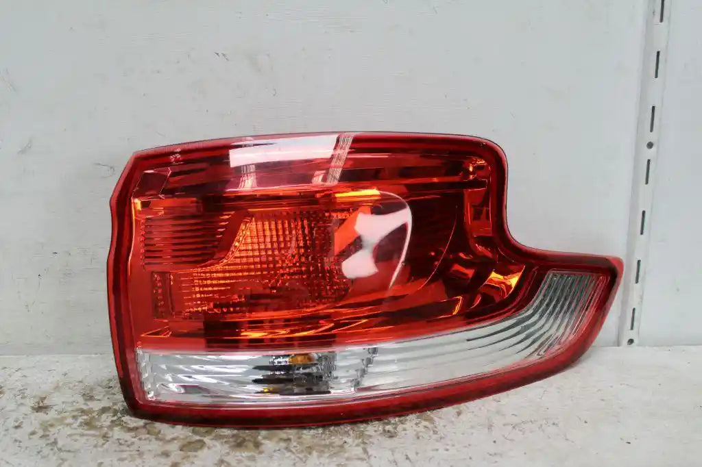 LDV, G10 Right Taillight Sv7C Van In Body Barn Door Type Non Led 04/15