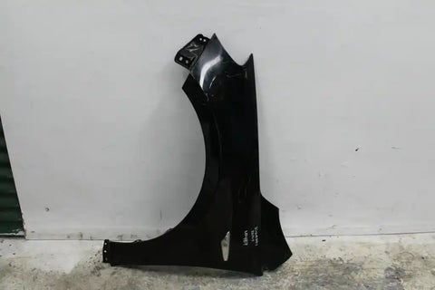 Suzuki, Kizashi Left Guard Fr, 12/09-01/17 J34113