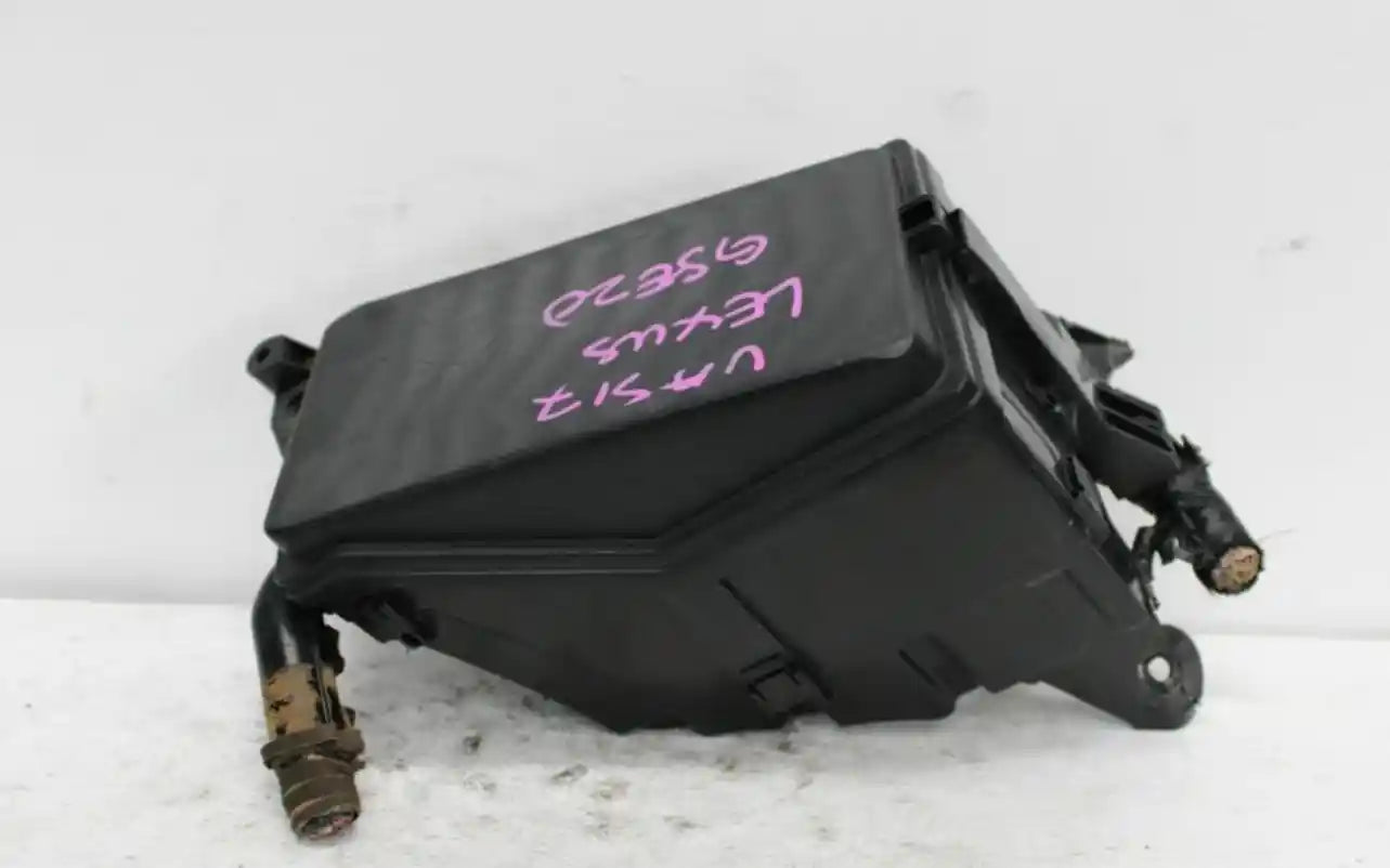 Lexus, IS250/IS250C Fuse Box, Gse20R, 11/05-12/14 J97942