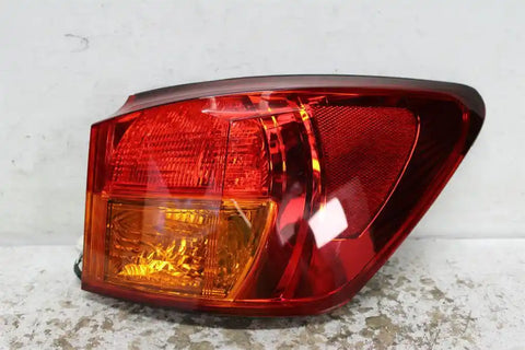 Lexus, Is250/Is250C Right Taillight Is250 Gse20R Sedan Horizontal Type 11/05 09/08