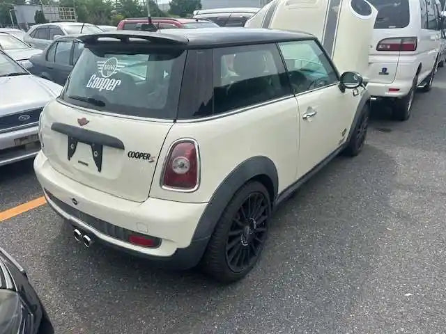 MINI, Cooper Bonnet R55/R56/R57 Has Scoop (Cooper S And Cooper Works) 02/07 05/15