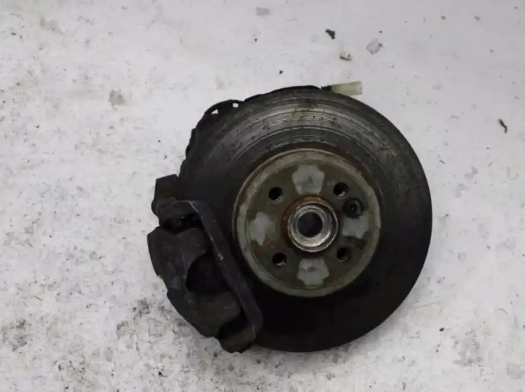 MINI, Cooper Left Front Hub Assembly R55/R56/R57, Wagon/3Dr Hatch/Cabrio, 03/07-05/15 J15153