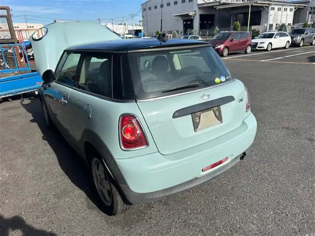 MINI, Cooper Left Taillight R56/R57, Hatch/Cabrio, Red Indicator W/ Amber Ring Type, 10/10-05/15 B11311