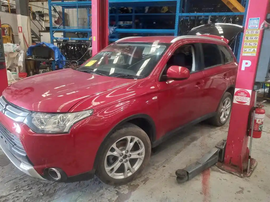 Mitsubishi, Outlander Left Indicator/Fog/Side Bumper Foglamp, Zj, 10/12-03/15 J97961