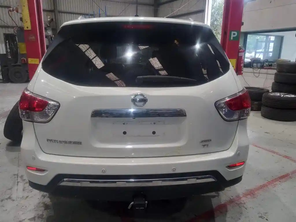 Nissan, Pathfinder Headrest Lh Front Leather R52 06/13 04/21