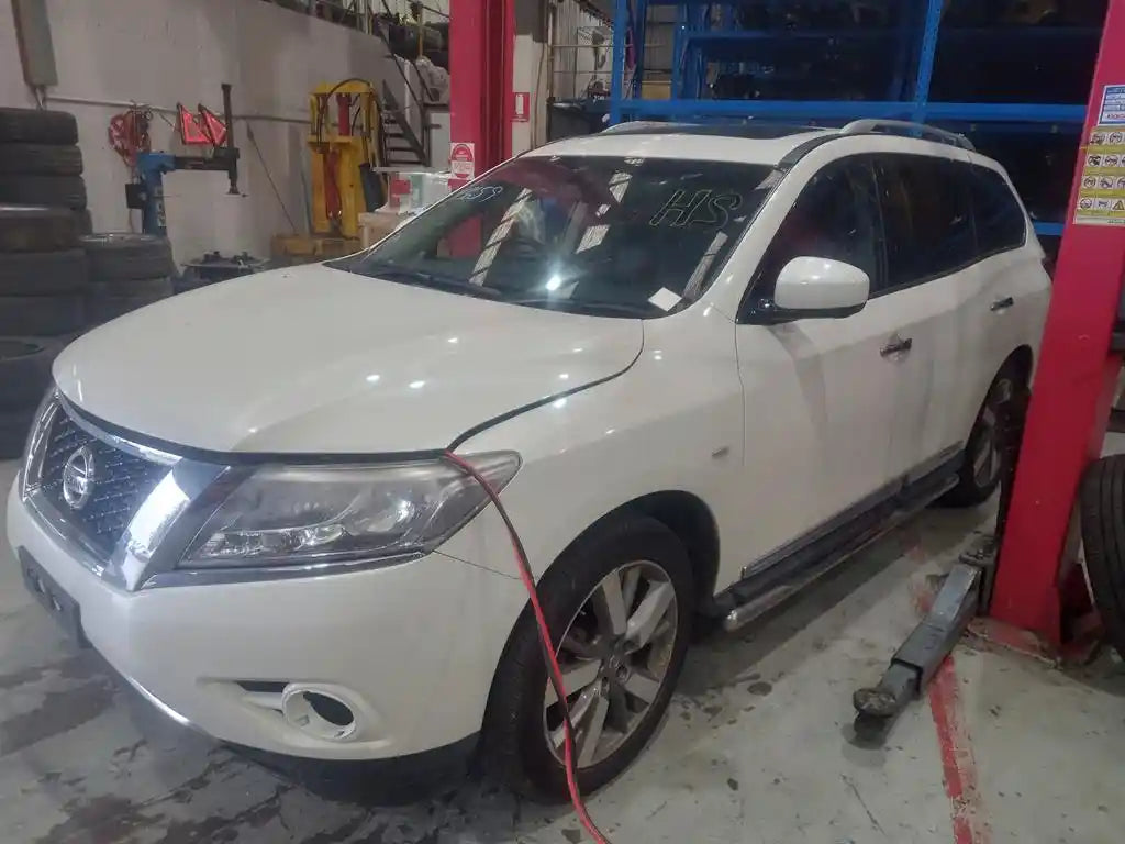 Nissan, Pathfinder Headrest Rh Front Leather R52 06/13 04/21