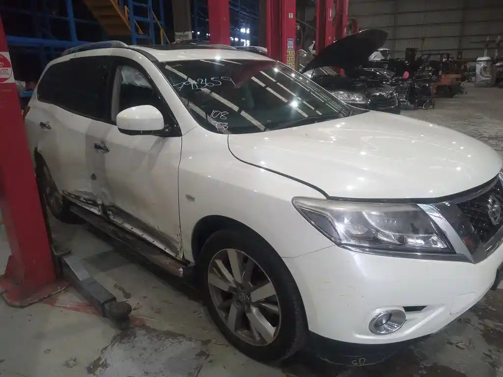 Nissan, Pathfinder Headrest Lh Front Leather R52 06/13 04/21