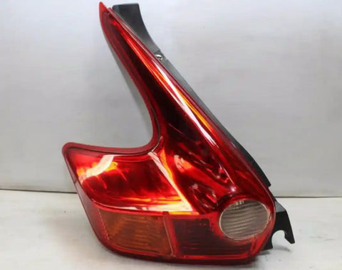 Nissan, Juke Left Taillight F15, 06/10-01/15 J21547