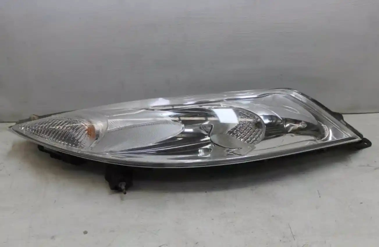 Nissan, Juke Left Indicator/Fog/Side Corner Lamp, F15, Lens# F001, 06/10-01/15 J0111