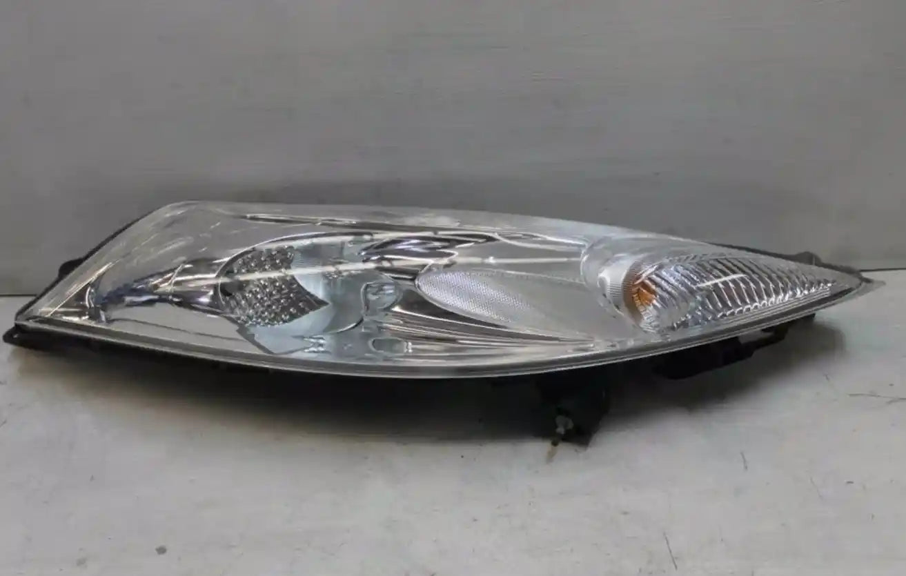 Nissan, Juke Right Indicator/Fog/Side Corner Lamp, F15, Lens# F001, 06/10-01/15 J0111