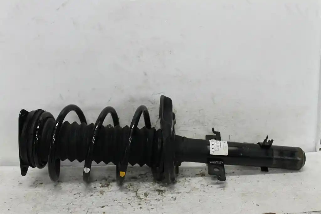 Nissan, Qashqai Right Front Strut J11 Petrol 12/13 07/21
