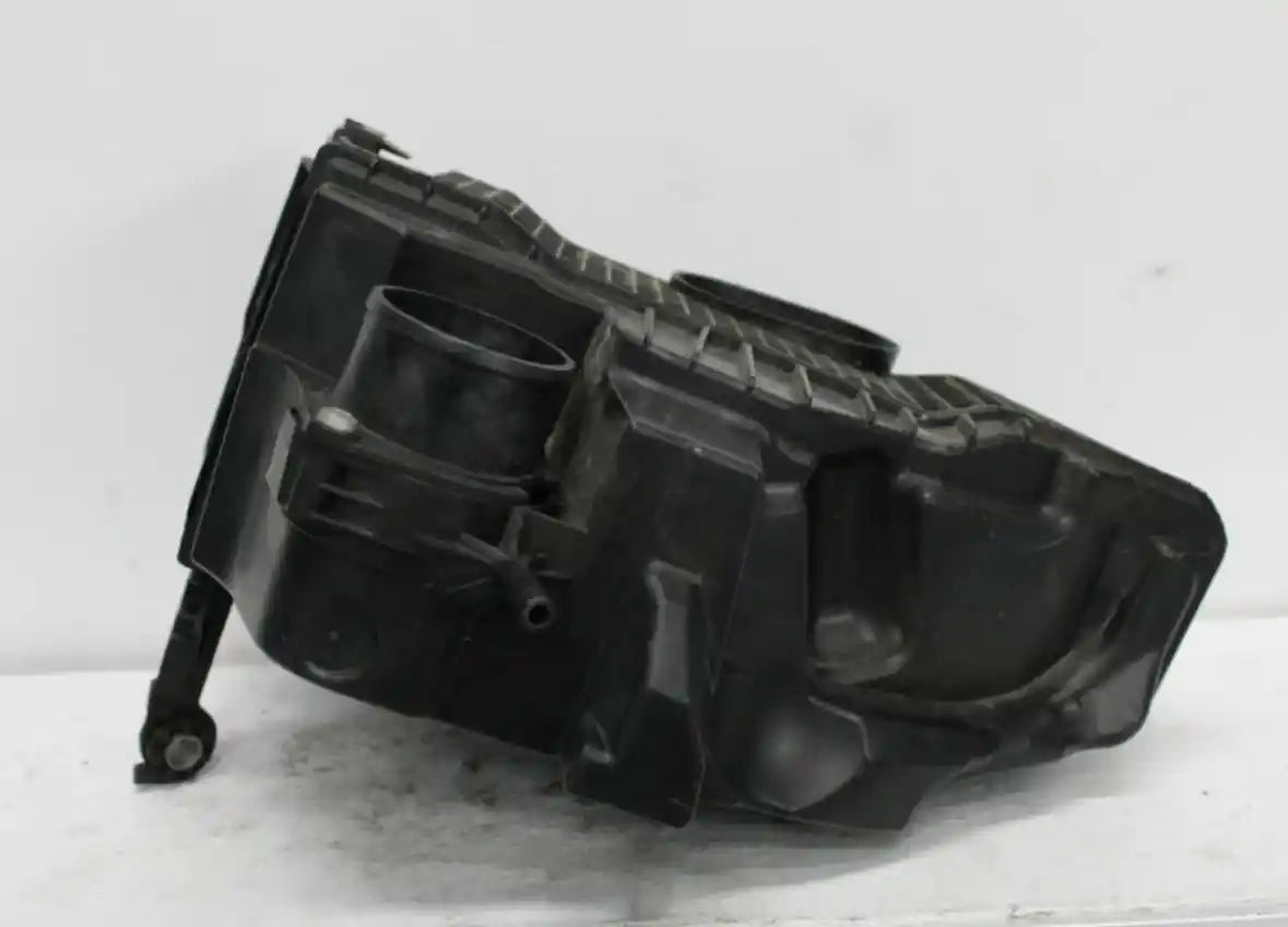 Renault, Captur Air Cleaner/Box Air Cleaner, 1.2, Petrol, J87, 08/14-07/18 J69088