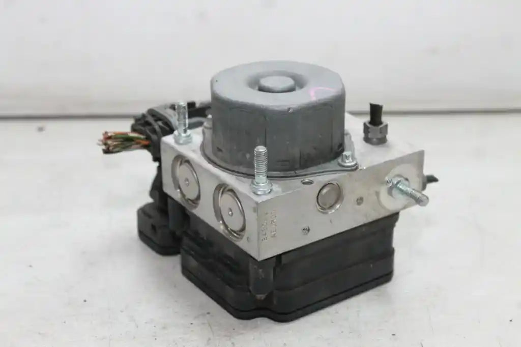Renault, Clio Abs Pump/Modulator X98, 09/13-10/19 J1753