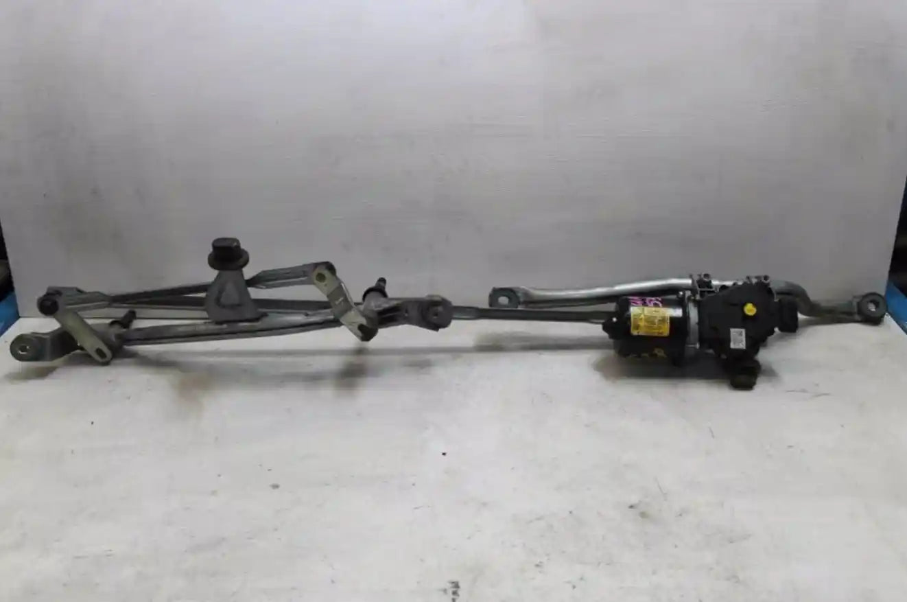 Renault, Clio Wiper Motor Front, X98, 09/13-10/19 J71752