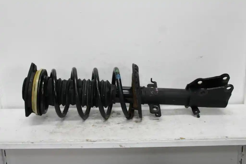 Renault, Kangoo Right Front Strut Petrol, 1.6, X61, 10/10-08/13 J00002