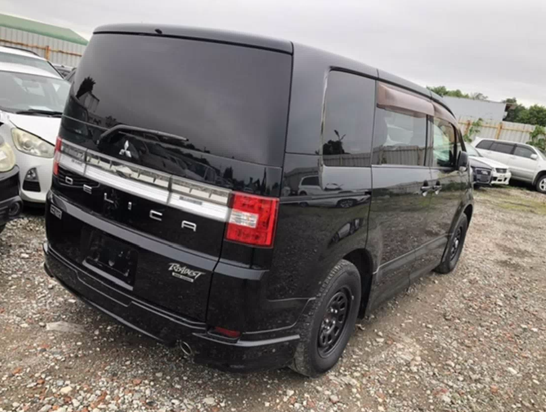 Mitsubishi, Delica Right Guard 5Th Gen 07- (Import)