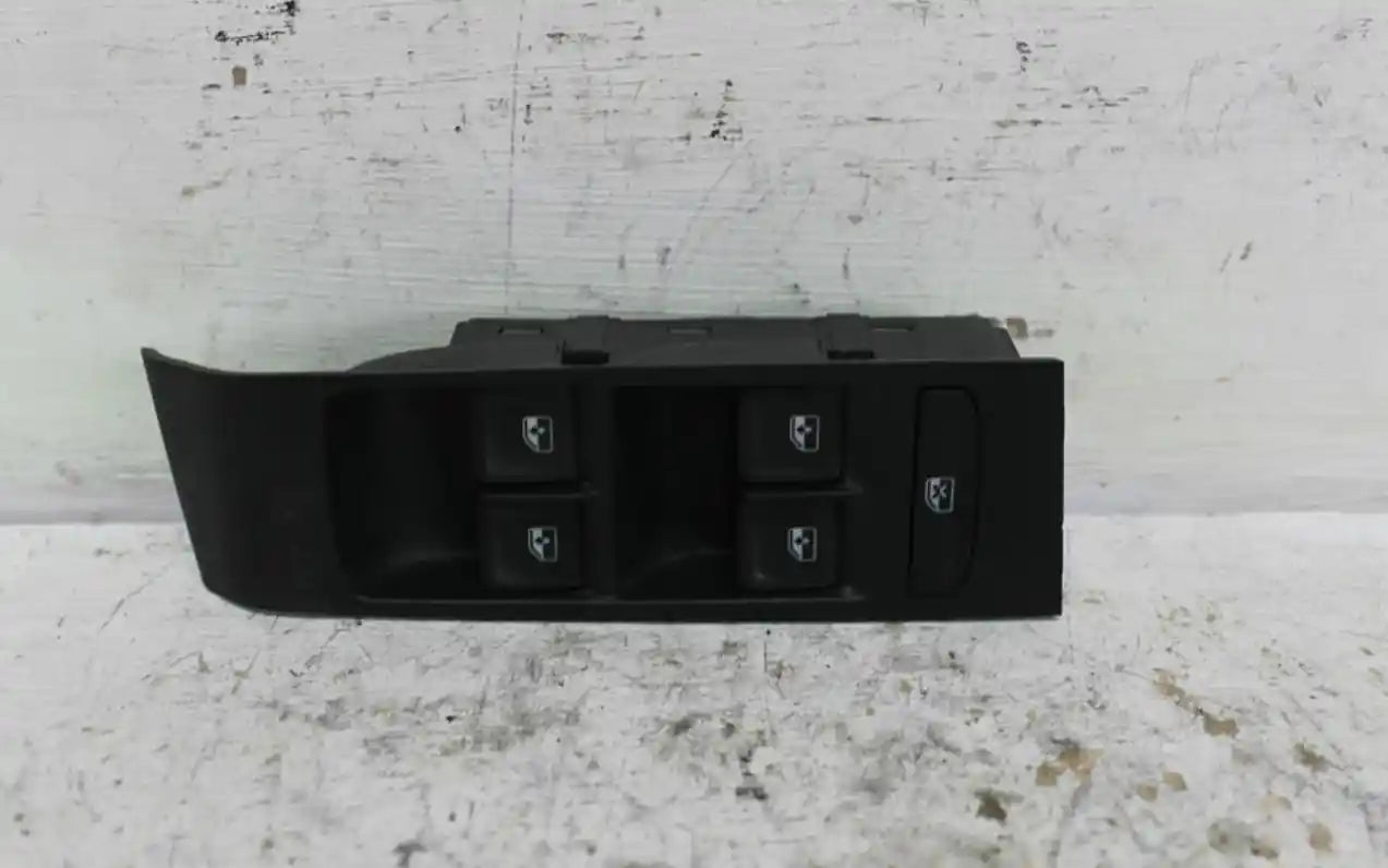 Skoda, Fabia Power Window Switch Rh Front Nj Hatch 01/15 08/21