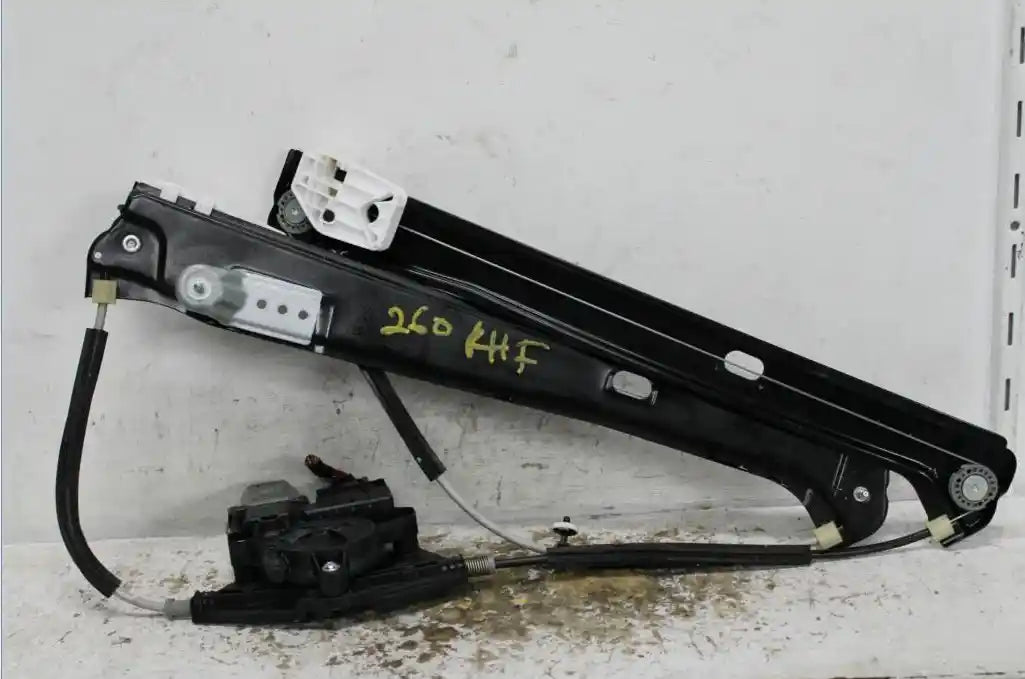 Skoda, Kamiq Right Front Window Reg/Motor Nw 06/20