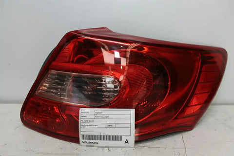 Suzuki, Kizashi Right Taillight Fr 12/09 01/17