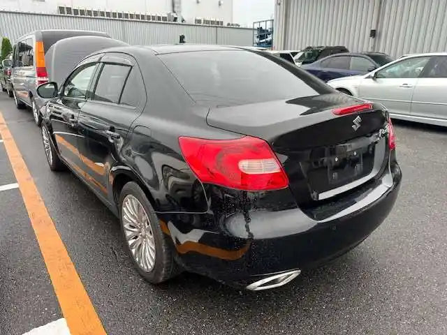 Suzuki, Kizashi Overflow Bottle Fr, 12/09-01/17 J14929
